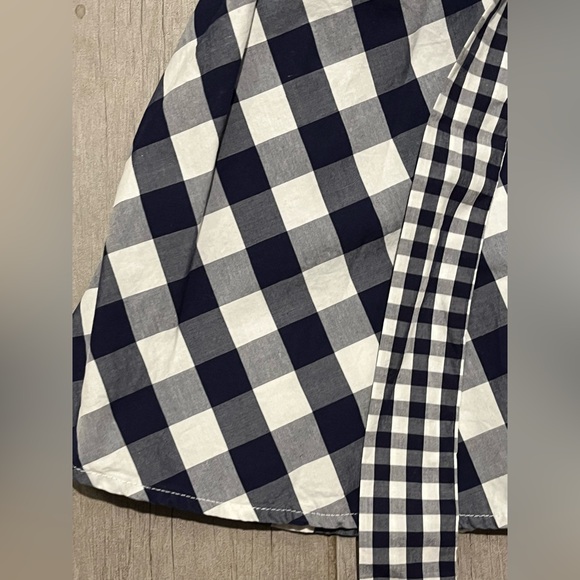 Girls j crew puff sleeve shirt dress in mixed navy gingham.  Size 7. - Picture 4 of 9